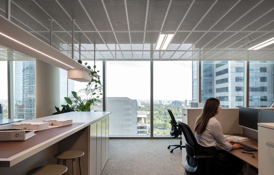 5 Cara Lembaran Logam Mesh Boleh Meningkatkan Reka Bentuk Bahagian Bangunan Anda 2