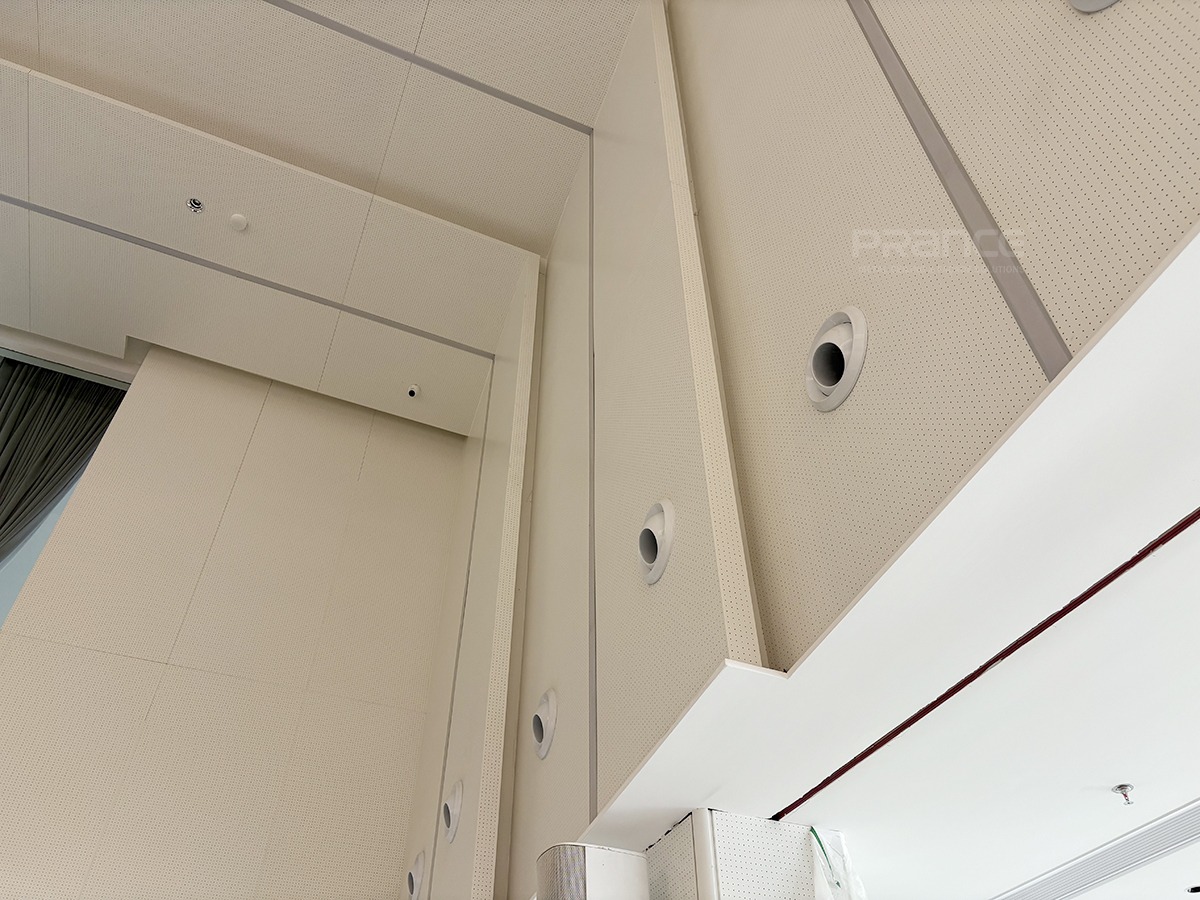 بلاط السقف الصوتي