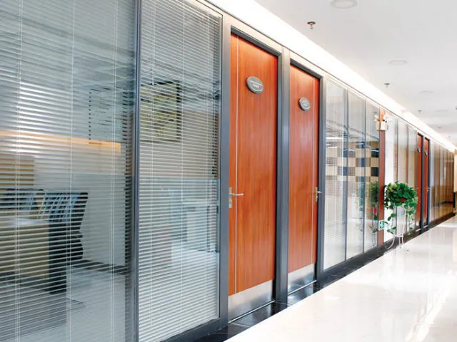 ڈبل گلاس لوور 1