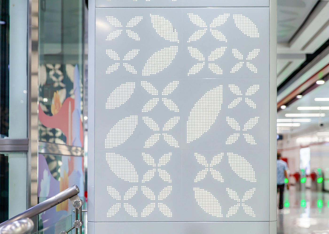 中国佛山地铁2号线花世界定制装饰天花板和墙面系统项目28