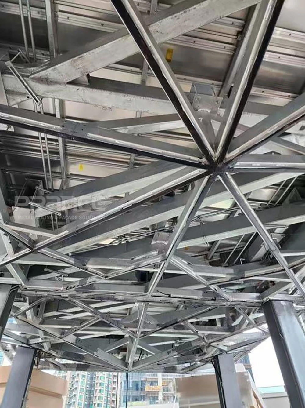 香港人行天桥安装工程在 PRANCE 模块化系统的助力下进展顺利 8