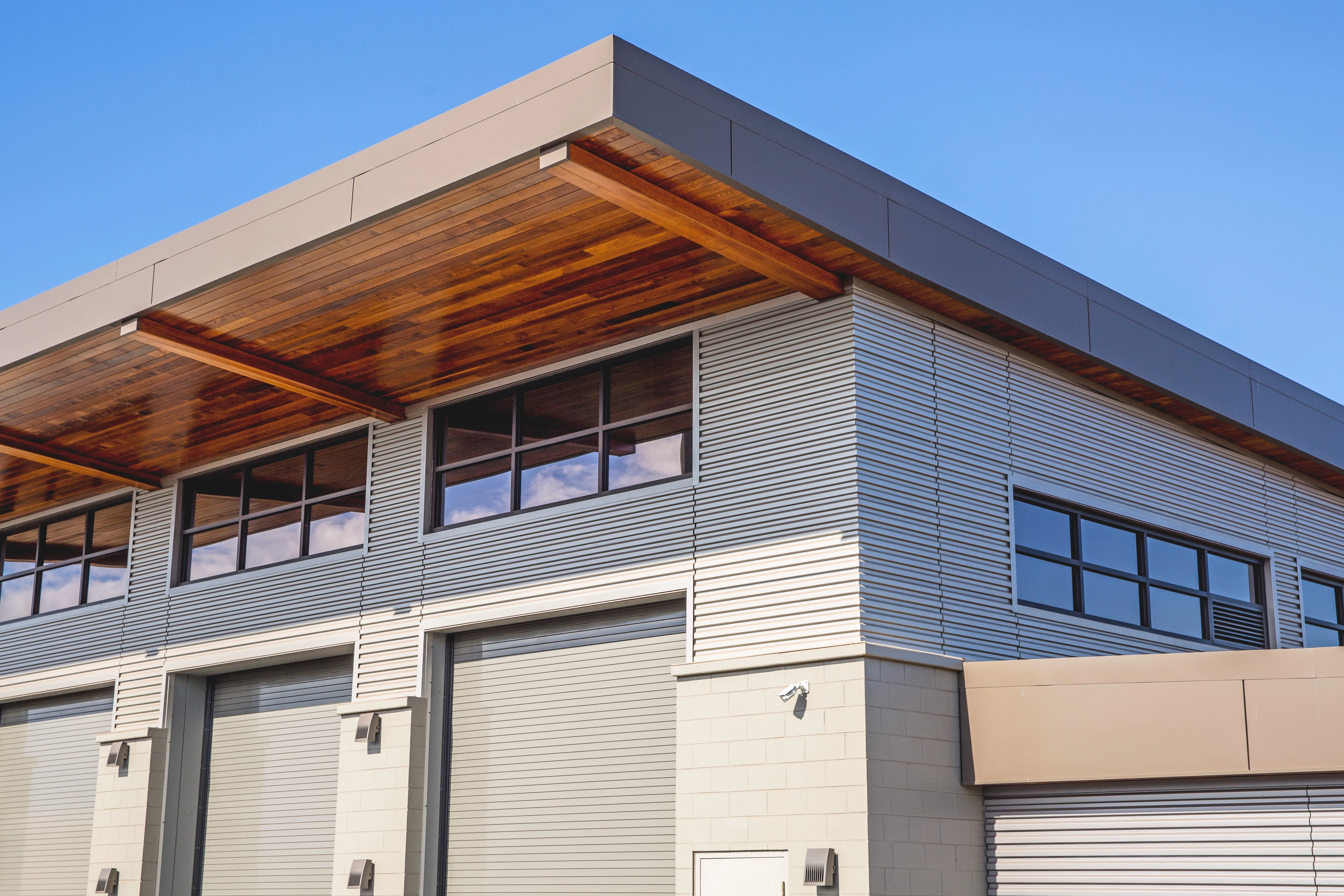 Qué fabricantes de medallón de techo proporcionan para espacios comerciales  contemporáneos, image size:5760x3840